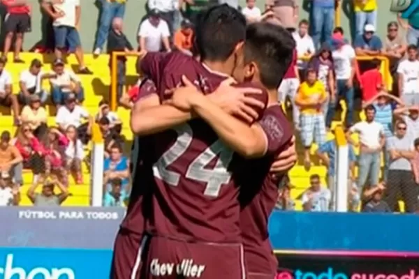 Lanús lo dio vuelta y hundió a Crucero