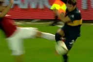 Mira la patada de Yepes al tucumano Palacios