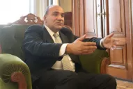 Antes de viajar a Buenos Aires, Manzur fue insultado en el aeropuerto