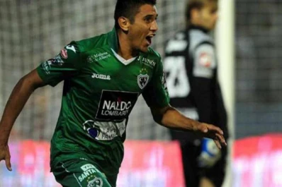 Sarmiento venció 2 a 1 a Defensa y se aleja de la zona de descenso