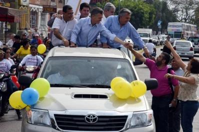 Macri pide que se vuelva a votar, y Scioli espera el fallo de la Corte