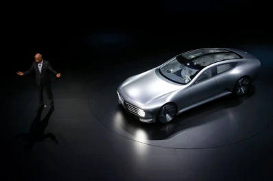 Mercedes Benz rompió el molde con un auto futurista