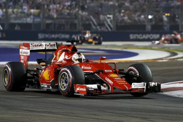 Vettel se llevó el GP de Singapur