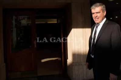 Cano denunció que dos hombres quisieron ingresar a la casa de su madre