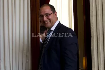 Caponio: dos jueces no podían evaluar y juzgar la elección de 900.000 tucumanos