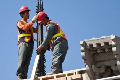 Menos de $ 6.500 cobra la mitad de los empleados