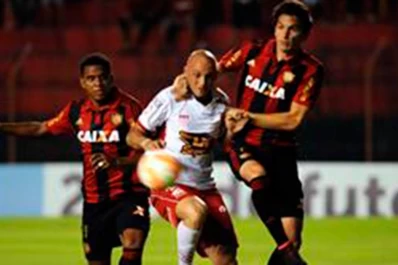 Huracán empató en Brasil y se ilusiona