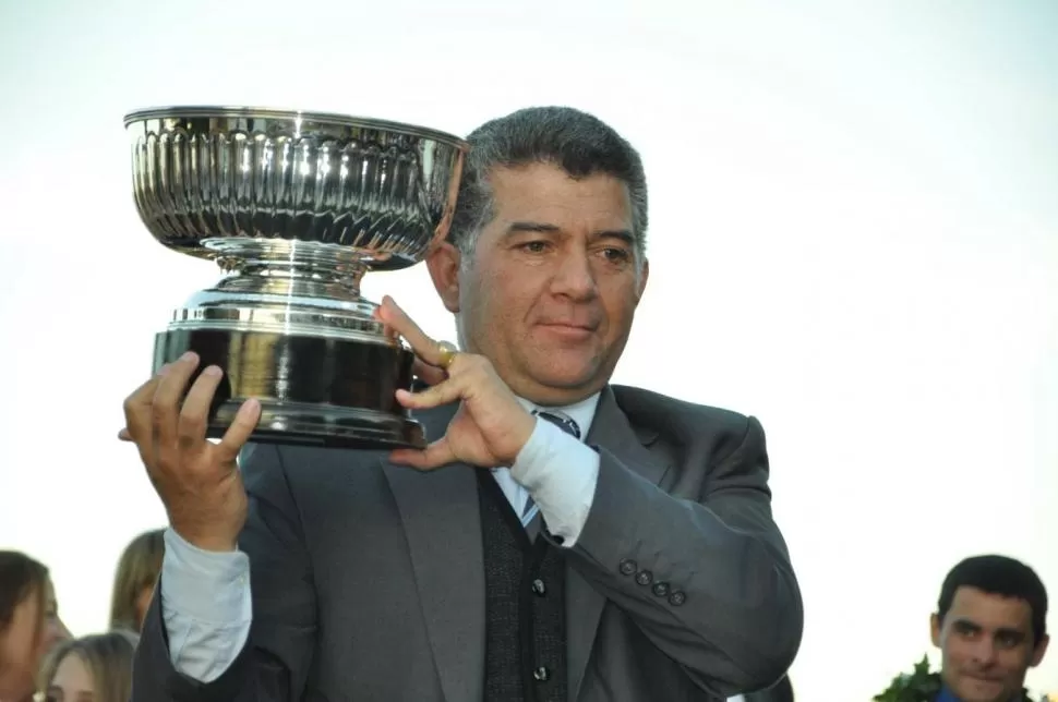 BUSCA OTRA COPA. El correntino Carlos Meza Brunel competirá por segunda vez en el Gran Premio “Batalla de Tucumán”. FOTO DE caballosdelmundo.com