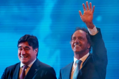 Macri y Massa tildan de cobarde a Scioli