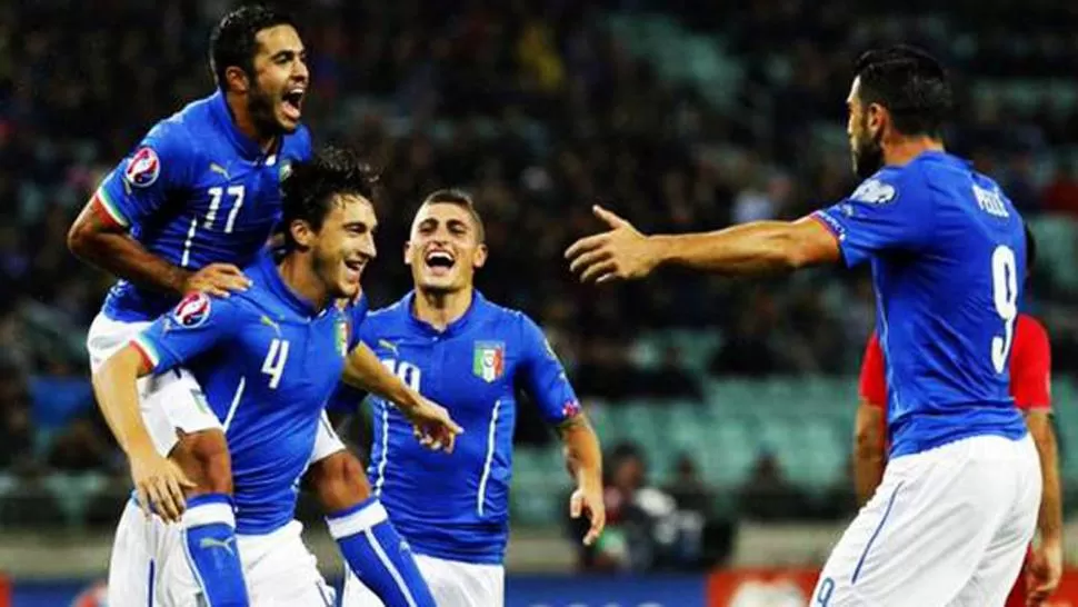 FESTEJO TANO. Italia ganó y jugará la Eurocopa. (FOTO TOMADA DE TWITTER)