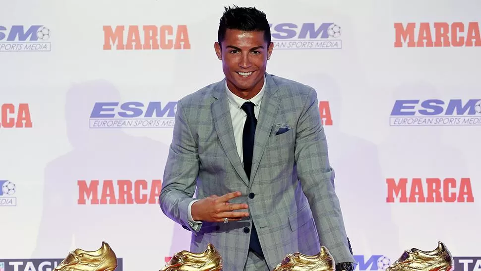 AMBICIOSO. Cristiano Ronaldo quiere seguir acumulando premios y títulos con los Merengues.
FOTO DE REUTERS