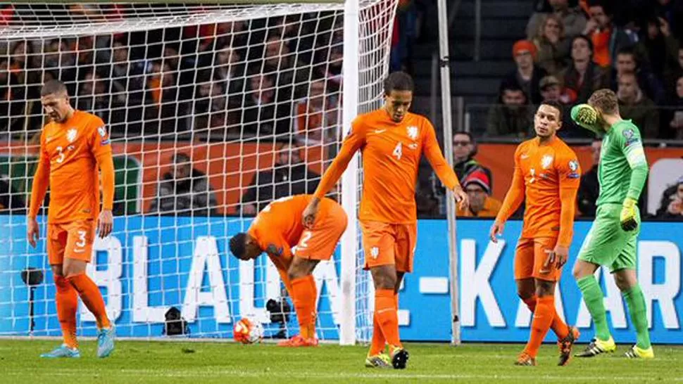 SIN RESPUESTAS. Holanda perdió y se quedó afuera. (FIFA.COM)