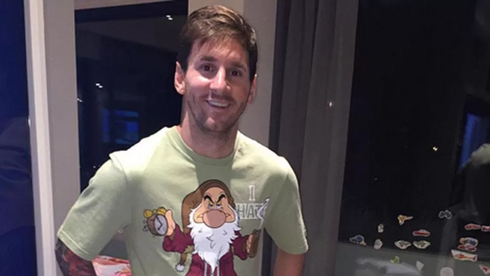 ¿Messi es un enano gruñón?
