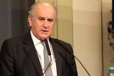 Parrilli admitió que Stiuso fue retenido en la frontera, pero dijo que la Justicia lo dejó salir