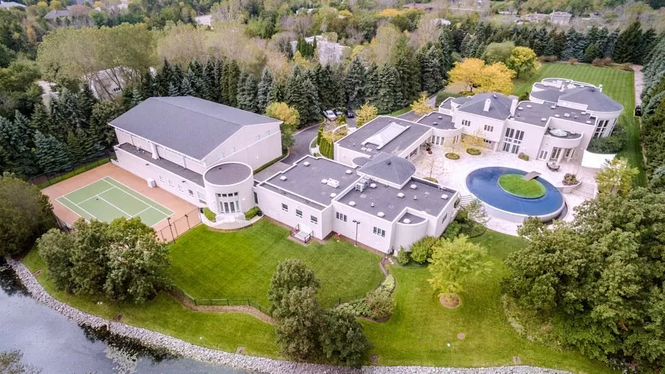 La impresionante mansión que Michael Jordan pone a la venta