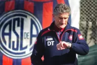 Otro que dice adiós: Bauza se va de San Lorezo