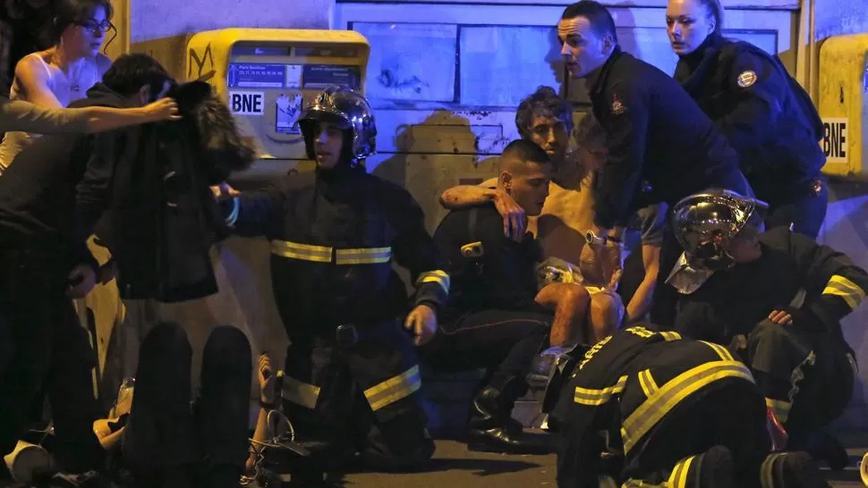 TERROR EN PARÍS. Siete ataques serían los que dejaron al menos 60 muertos. REUTERS
