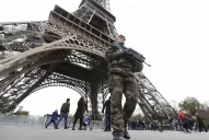 París se resiste al horror, días después de los ataques
