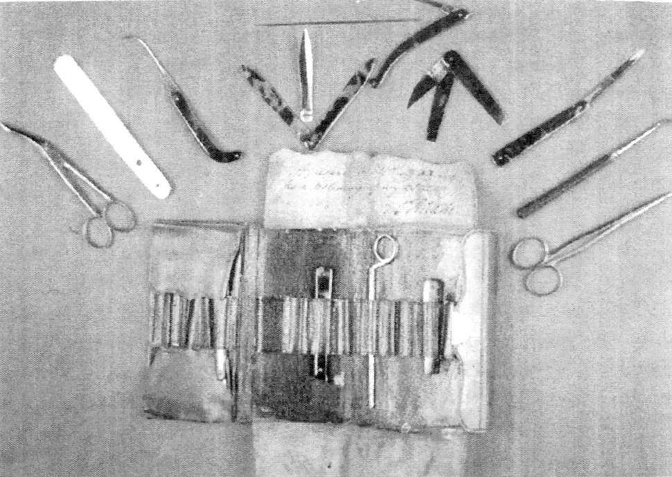 EL EQUIPO. Utensilios quirúrgicos usados en las primeras décadas del siglo XIX la gaceta / archivo