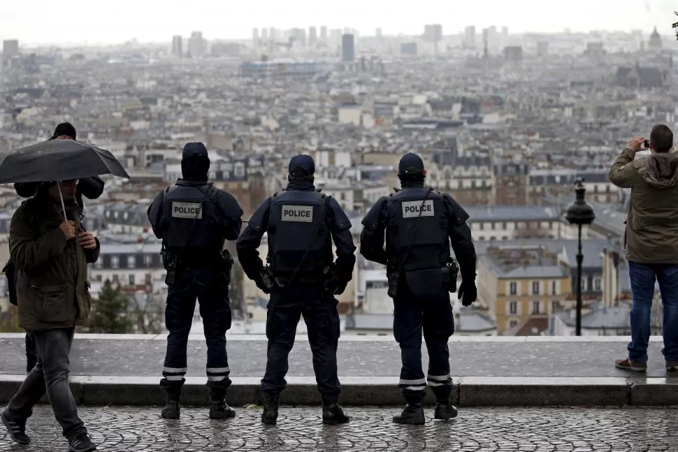 LA COLINA DE MONTMARTRE. La Policía reforzó la vigilancia en París. reuters