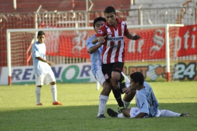 Los chicos del “santo” se abren camino en el Regional