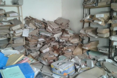 Quejas por el mal estado del archivo de Catastro municipal