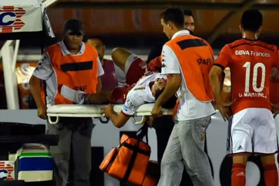 Ponzio sacó del partido al goleador de Huracán y lo dejó llorando