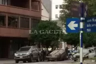 Choque y vuelco en Barrio Norte deja tres heridos