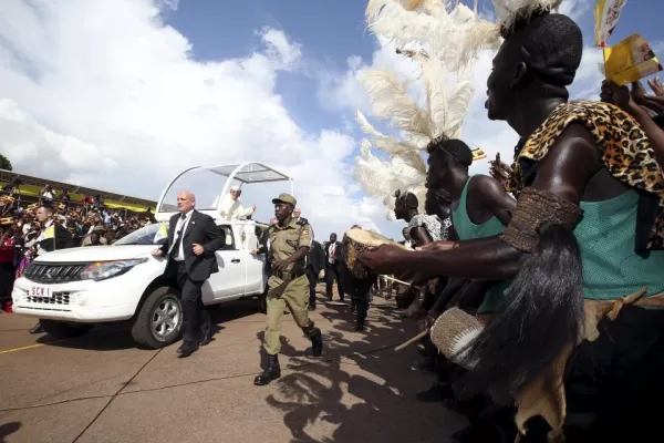 El Papa recuerda en Uganda a mártires cristianos del siglo XIX