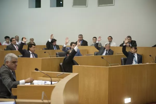 Alfaro consiguió en el Concejo el blindaje económico que buscaba