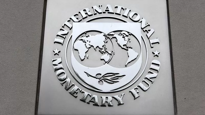 Primeros contactos con el FMI?
