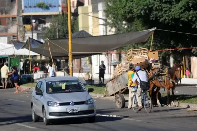 Buscarán erradicar a los feriantes que bloquean la ruta en El Manantial