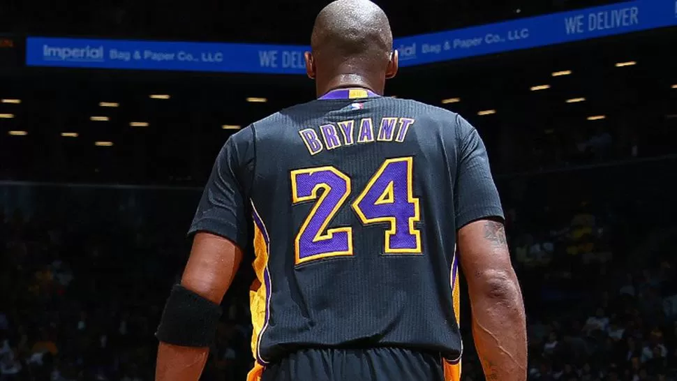 LA HORA DEL ADIÓS. Kobe anotó 81puntos en un partido, la segunda mejor maca anotadora de la NBA.
FOTO TOMADA DE NBA.COM