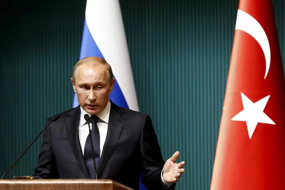 ESTÁ OFENDIDO. Putin sigue elevando la tensión política con los turcos. reuters 