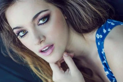 Se acerca el verano y Oriana Sabatini lo festeja bailando en bikini