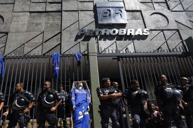 Tiembla el Congreso de Brasil por Petrobras