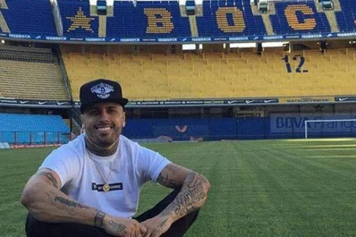 Con Nicky Jam, La Bombonera se llenó de reggaeton