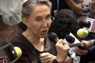 Escándalo y destrozos en la misa de homenaje a Chespirito