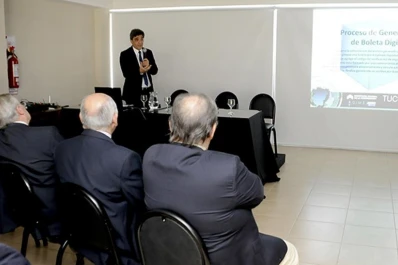 Los empleados públicos cobrarán por boleta electrónica