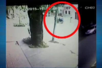 Lo chocaron para robarle la moto