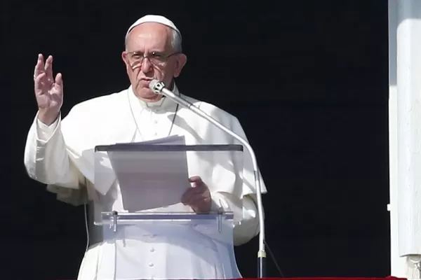 La convivencia entre miseria y riqueza es una vergüenza mundial, sostuvo el Papa