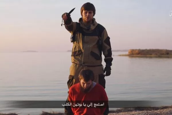 El ISIS difundió el video de la decapitación de un agente ruso