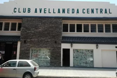 El estadio de Avellaneda Central se llamará Augusto Alurralde