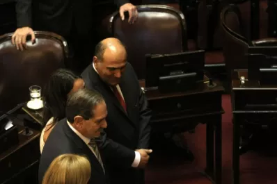 Alperovich propone una “oposición constructiva”