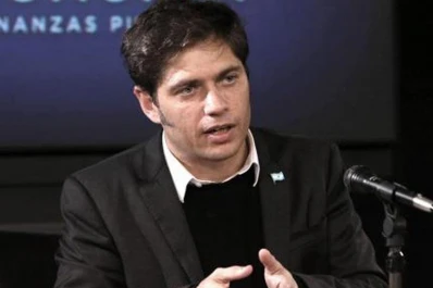 Kicillof y funcionarios de su confianza renunciaron a YPF