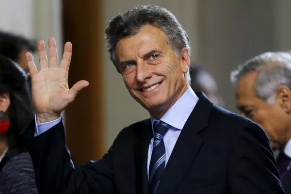 Macri le informó a Cristina que el paso de mando se realizará en la Casa Rosada