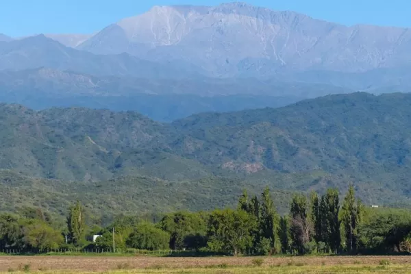 Hallaron a tres peregrinos extraviados en el Cerro Ambato