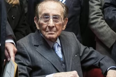 A dos meses de cumplir 98 años, Fayt dejó la Corte Suprema