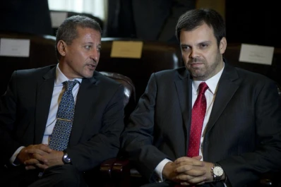 El juez Poviña debe decidir si indaga o no a seis imputados
