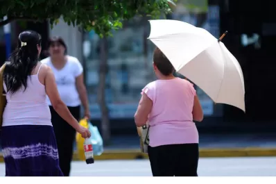 La semana arranca con calor, humedad y tormentas